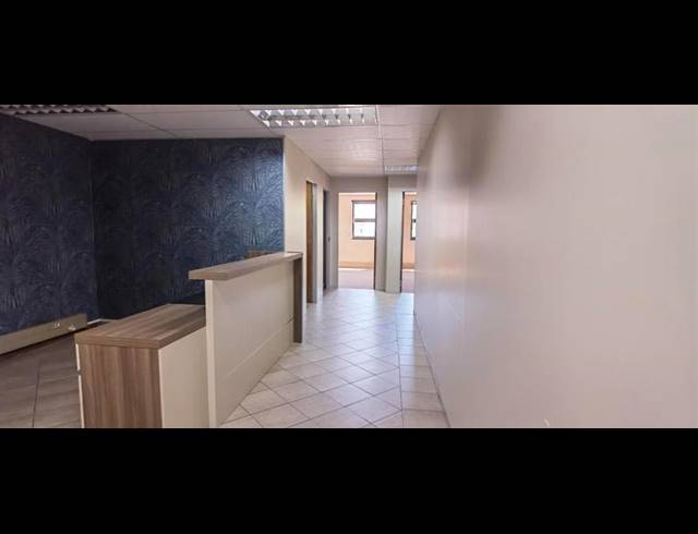 BUSINESS PROPERTY TO RENT IN TYGER VALLEY